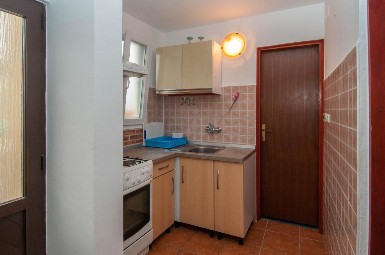 Apartment Zelina Малий Лошинь Екстер'єр фото