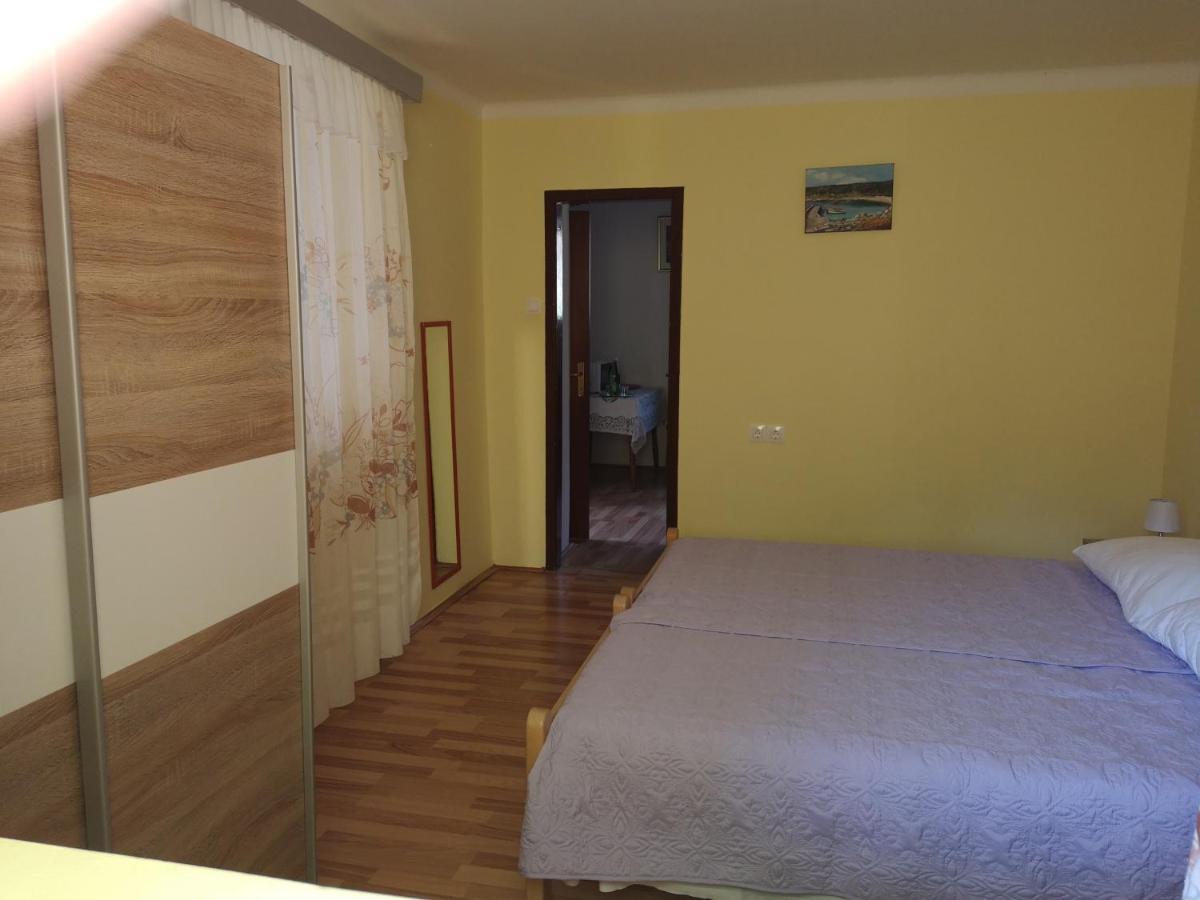Apartment Zelina Малий Лошинь Екстер'єр фото