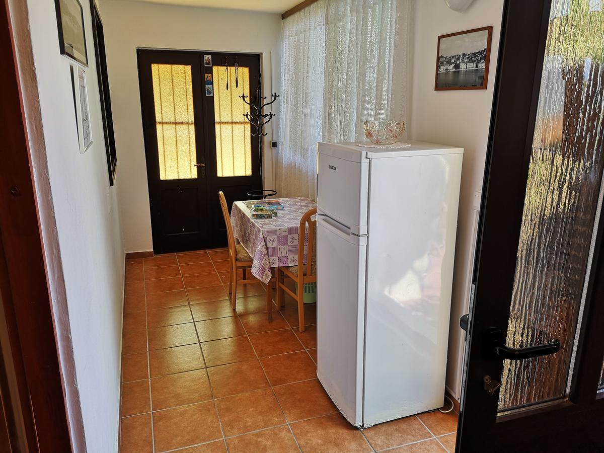 Apartment Zelina Малий Лошинь Екстер'єр фото